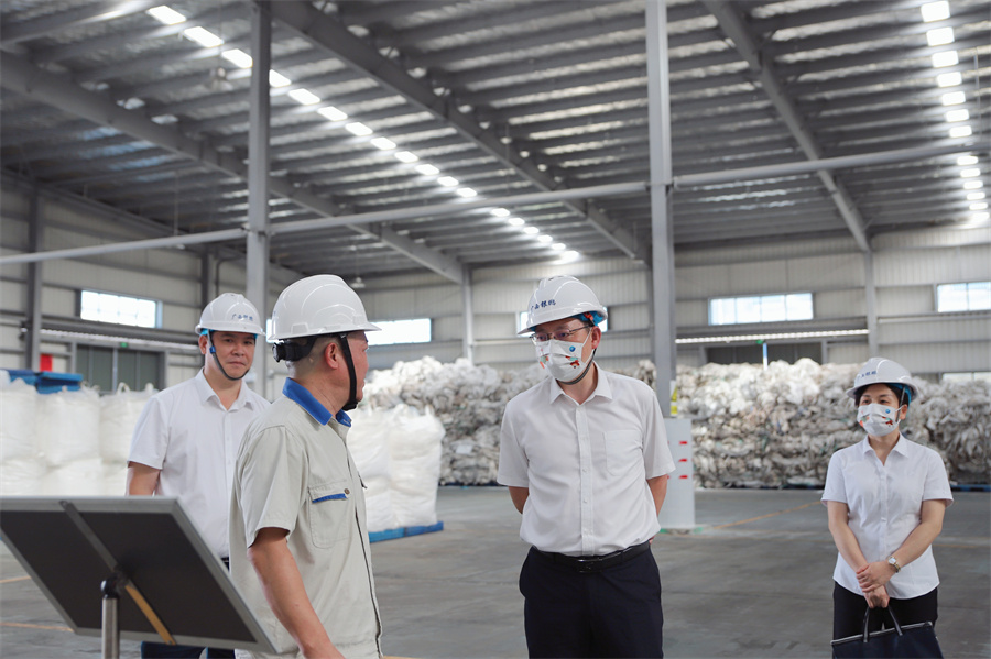 邱潮涌“四不兩直”赴鹽業(yè)集團(tuán)欽州、南寧片區(qū)企業(yè)開(kāi)展國(guó)慶節(jié)前安全檢查